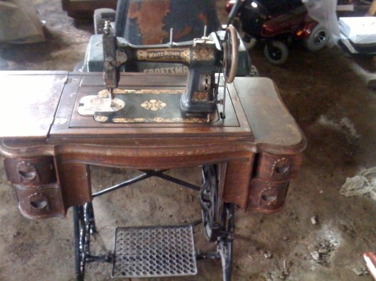 white rotary sewing machine